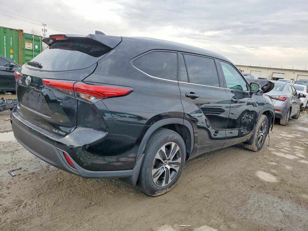 2021 Toyota Highlander Xle - Фото 3