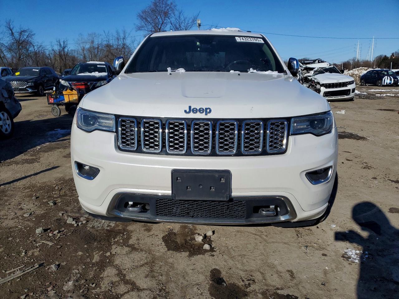 2017 Jeep Grand Cherokee Overland - Фото 5