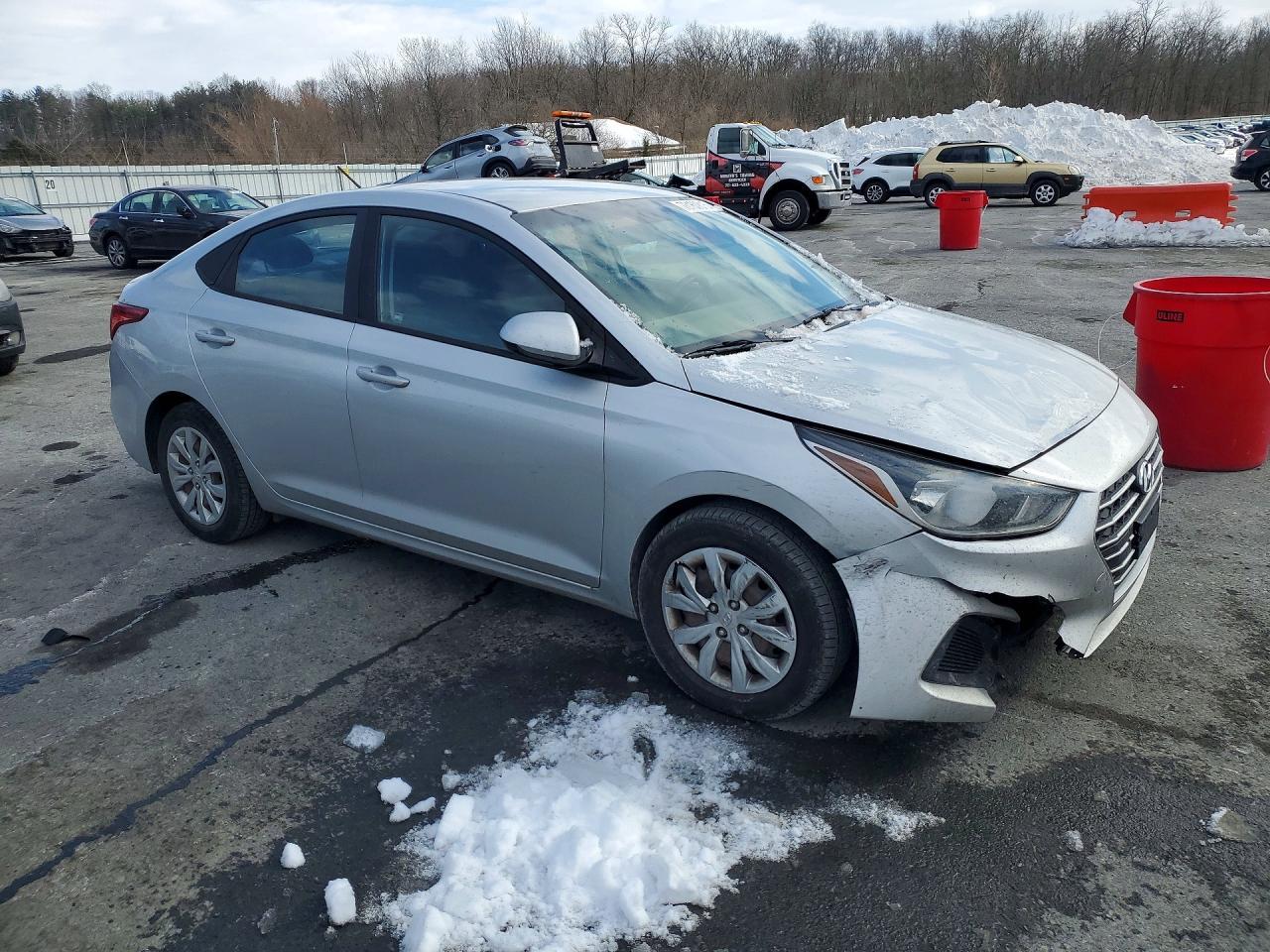 2020 Hyundai Accent Se - Фото 4