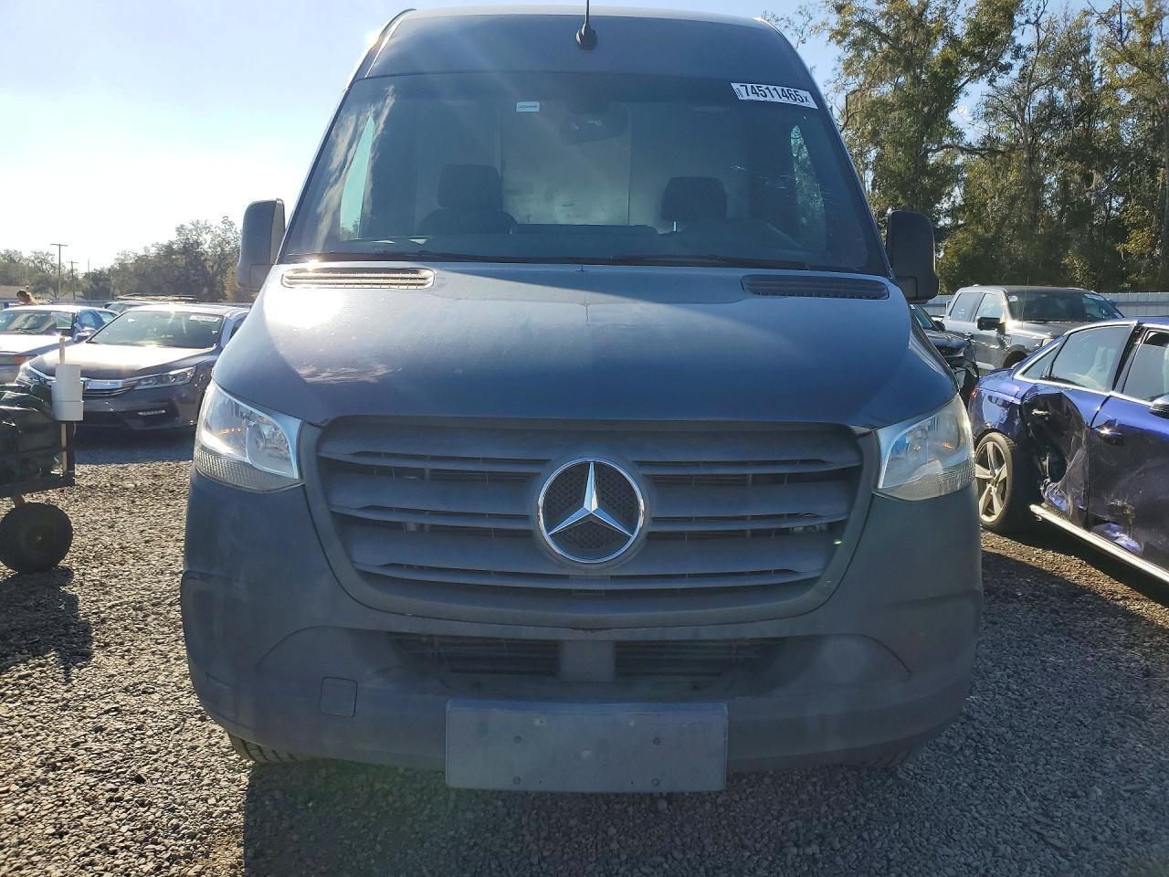 2019 Mercedes Benz Sprinter 2500 Delivery Van - Фото 5