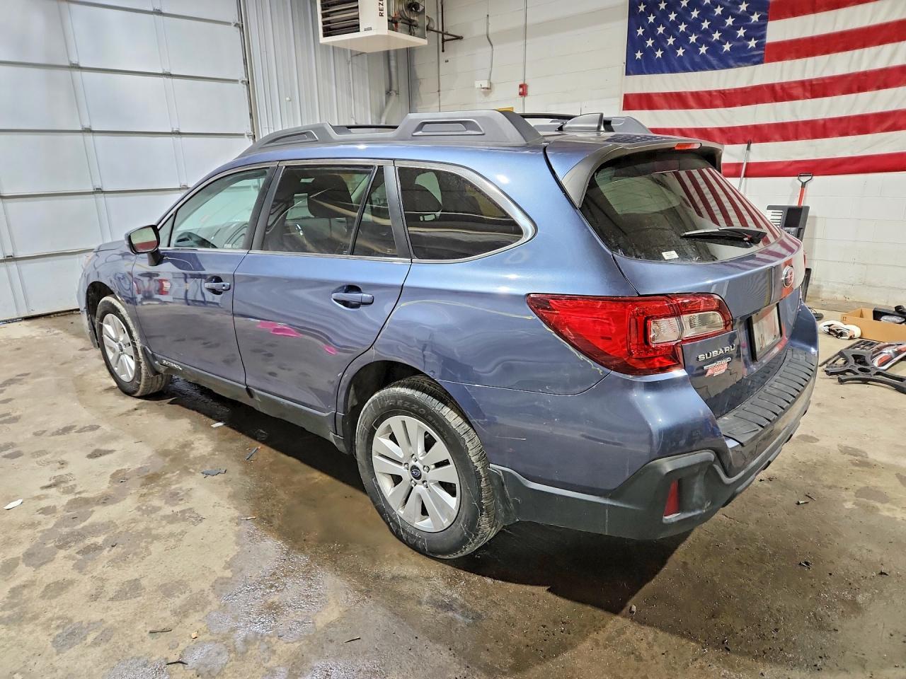 2018 Subaru Outback 2.5I Premium - Фото 2