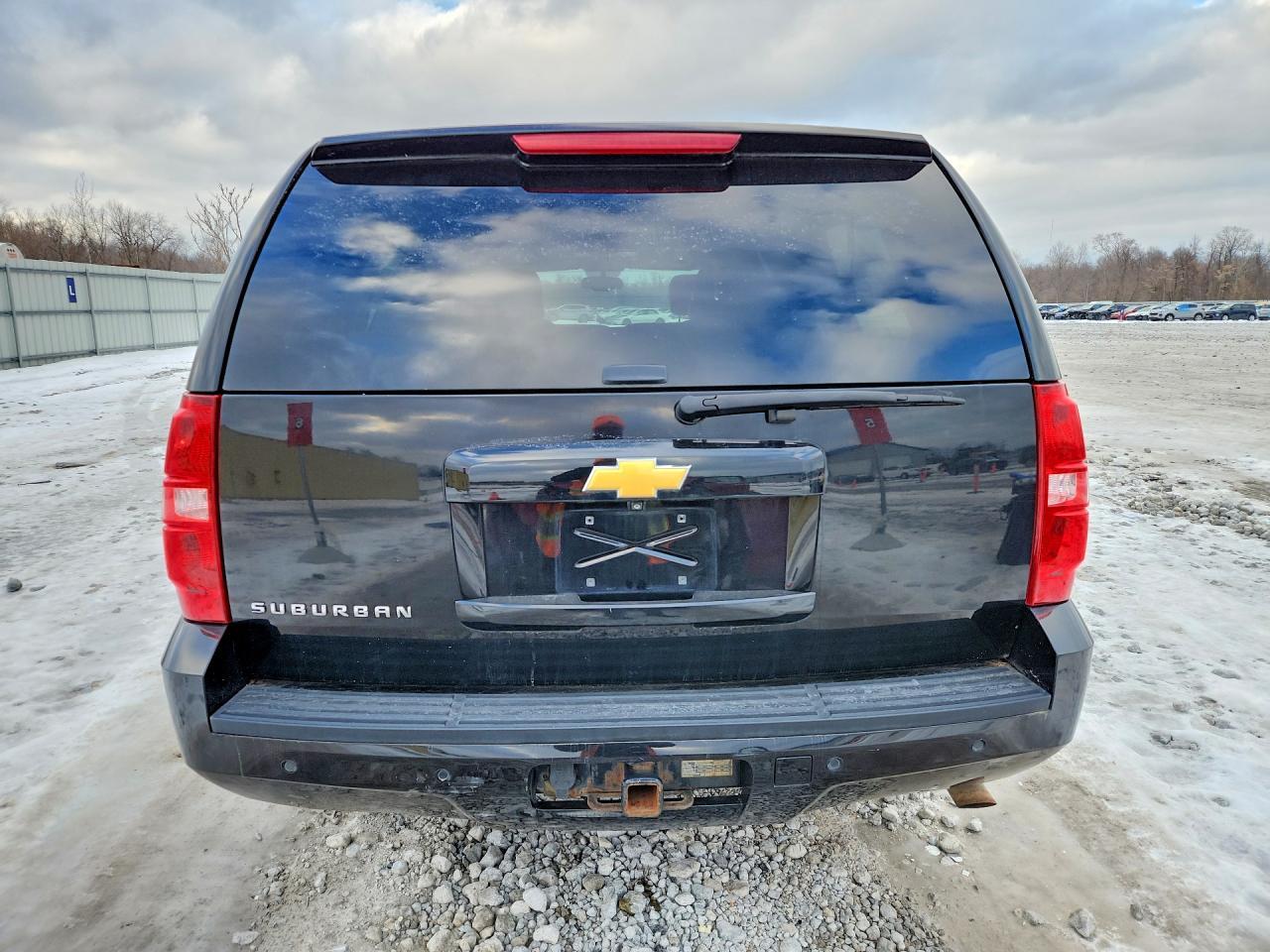 2012 Chevrolet Suburban K2500 Lt - Image 6