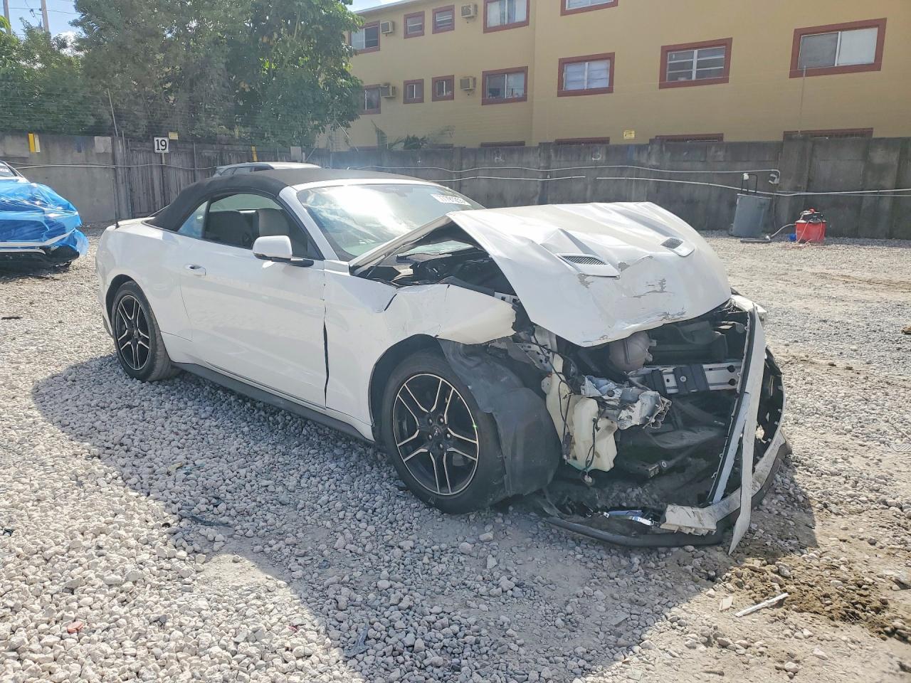 2020 Ford Mustang - Фото 4
