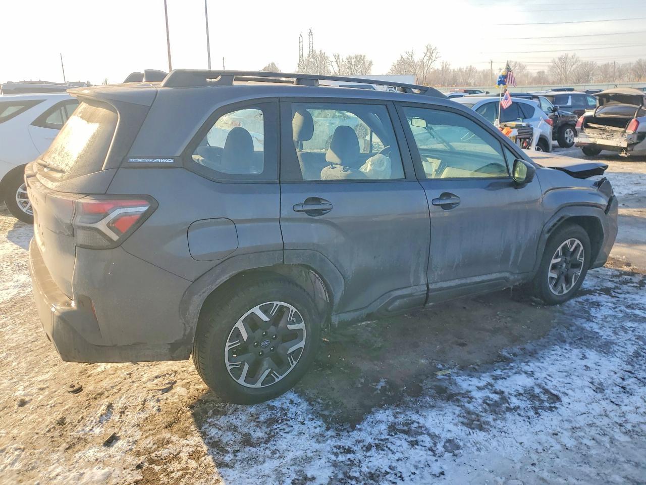 2025 Subaru Forester - Фото 3