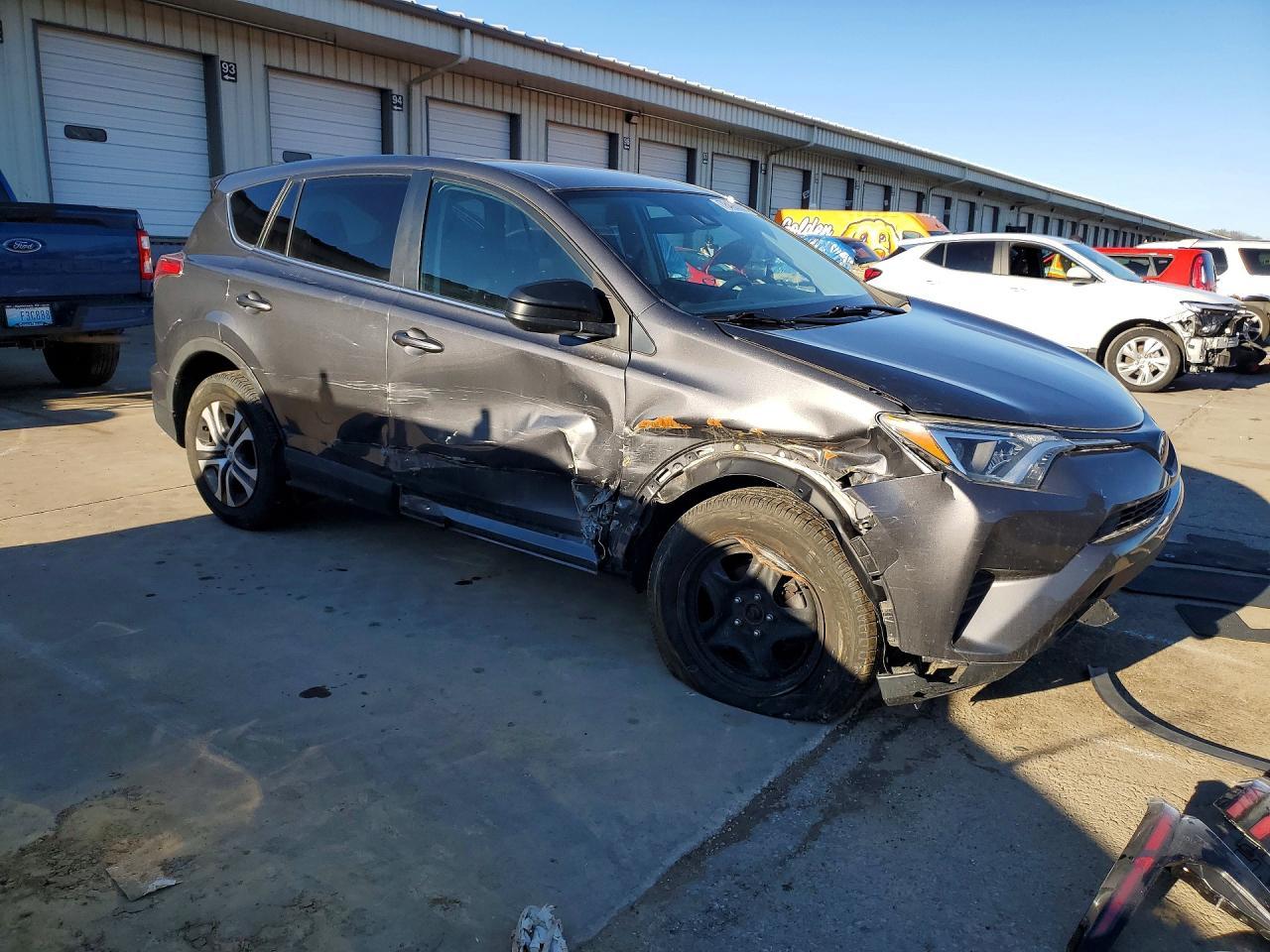 2018 Toyota Rav4 Le - Image 4