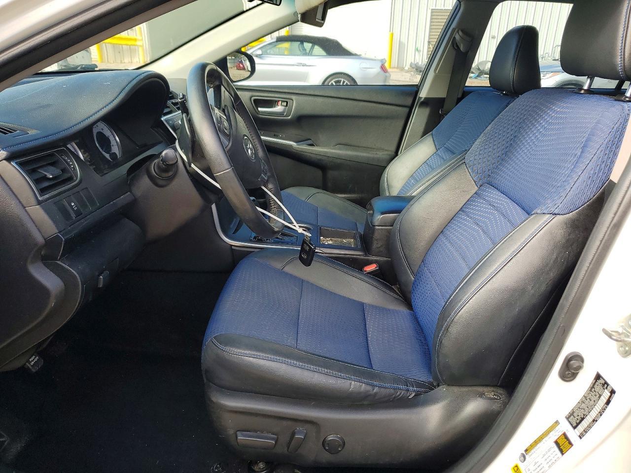2016 Toyota Camry Le - Фото 7