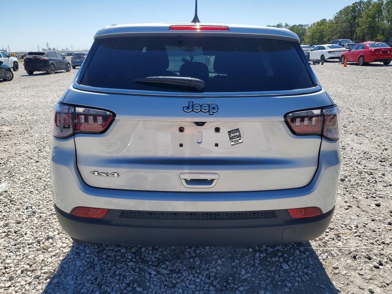 2025 Jeep Compass Sport - Фото 6