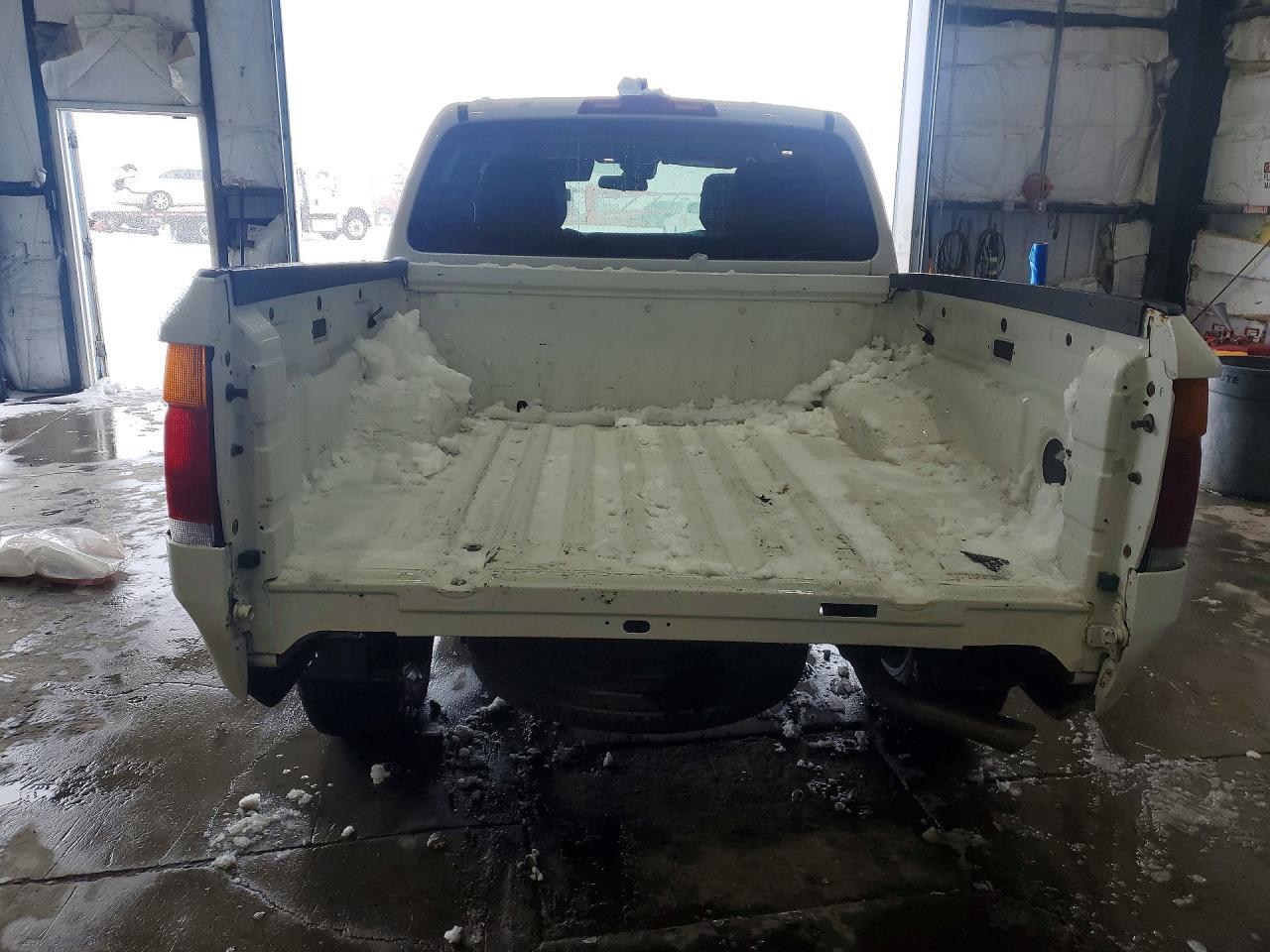 2023 Nissan Frontier S - Фото 6