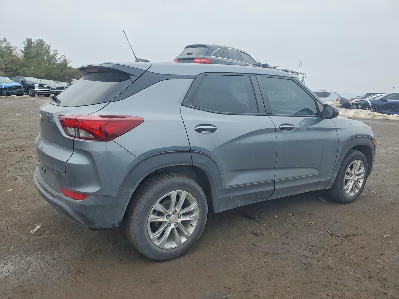 2021 Chevrolet Trailblazer Ls - Фото 3