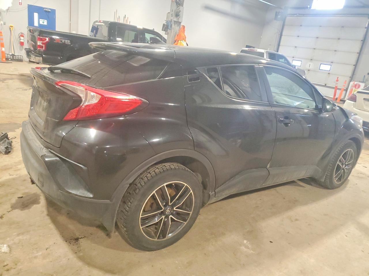 2018 Toyota C-Hr Xle - Фото 3