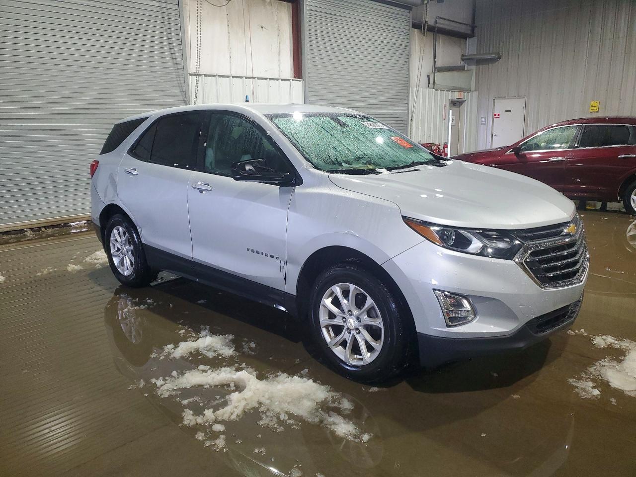 2019 Chevrolet Equinox Ls - Фото 4