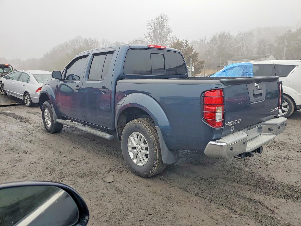 2015 Nissan Frontier S - Image 2