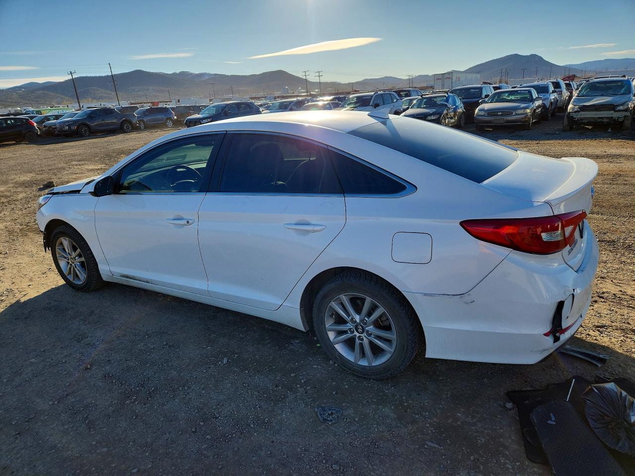 2017 Hyundai Sonata Se - Фото 2