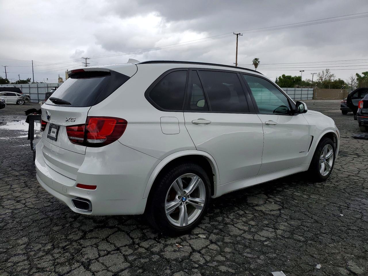 2017 BMW X5 xDrive35D - Image 3