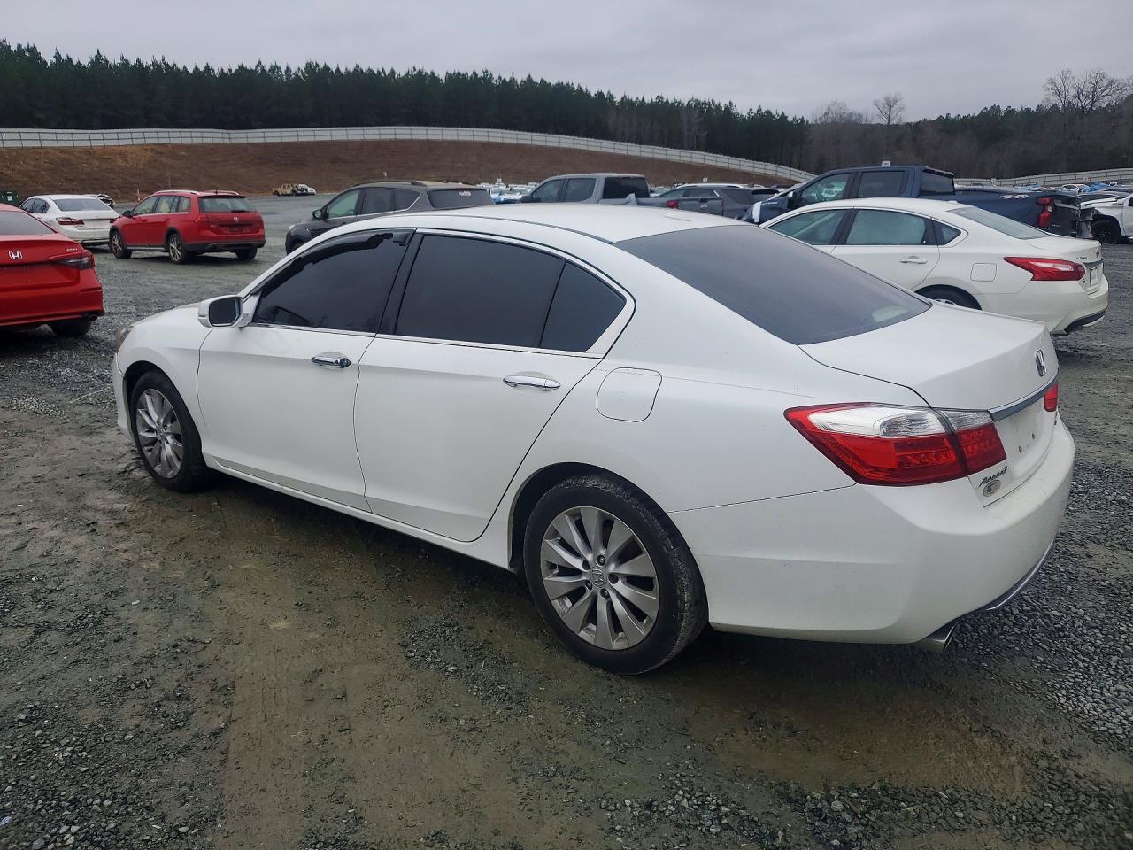2015 Honda Accord Touring - Фото 2
