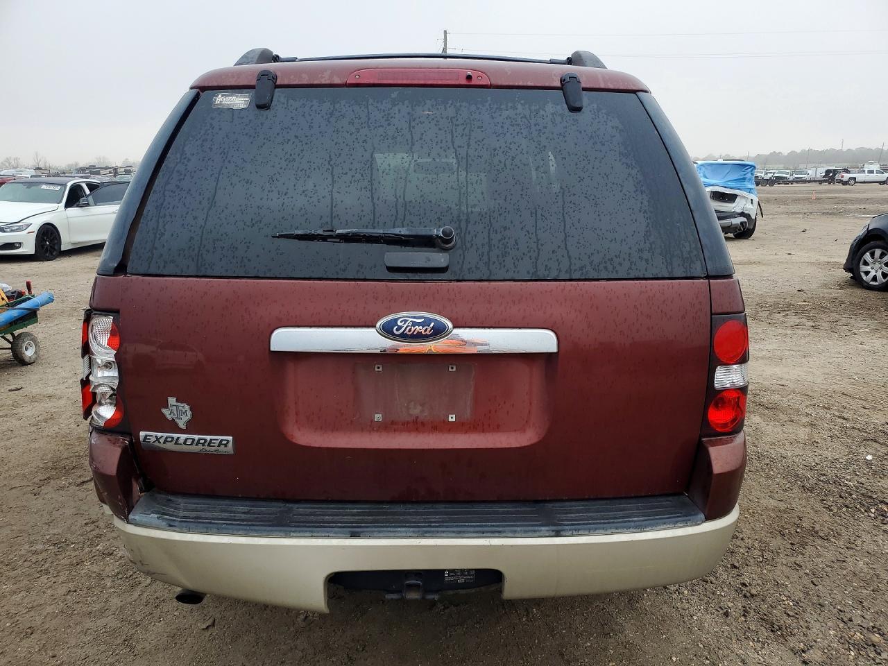2010 Ford Explorer Eddie Bauer - Фото 6