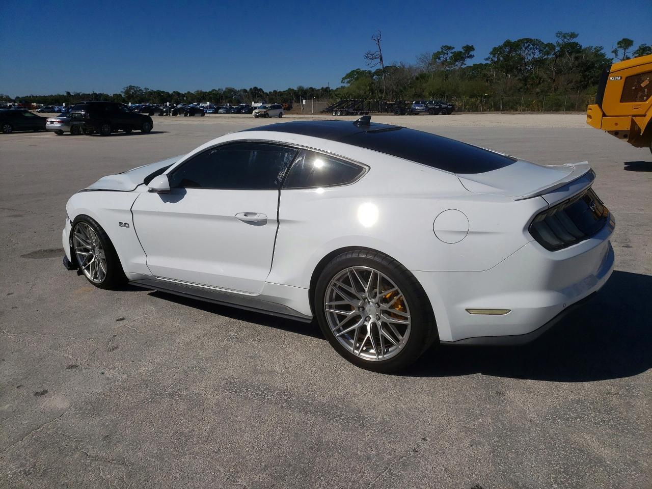 2022 Ford Mustang Gt - Image 2