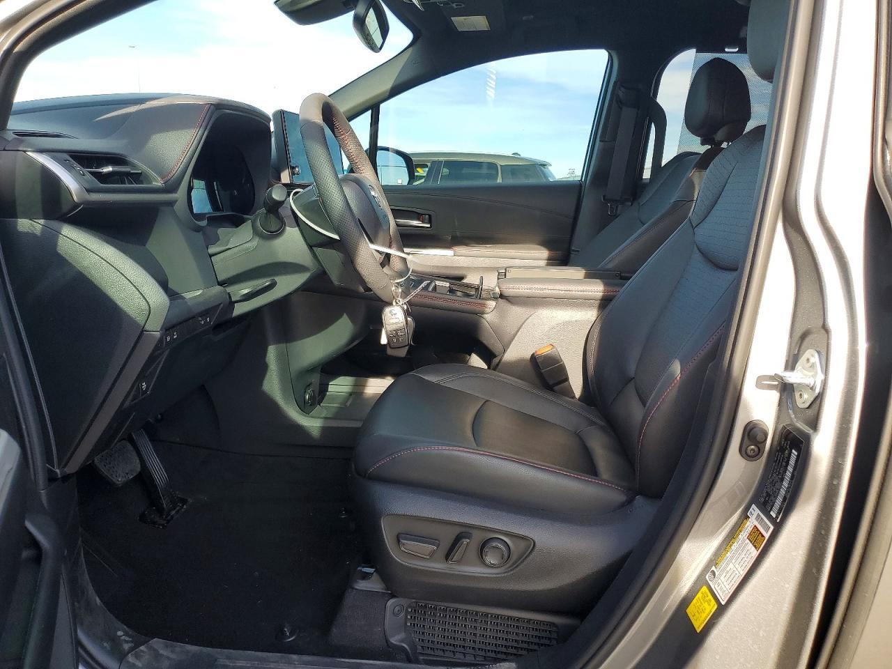 2026 Toyota Sienna Xse - Фото 7