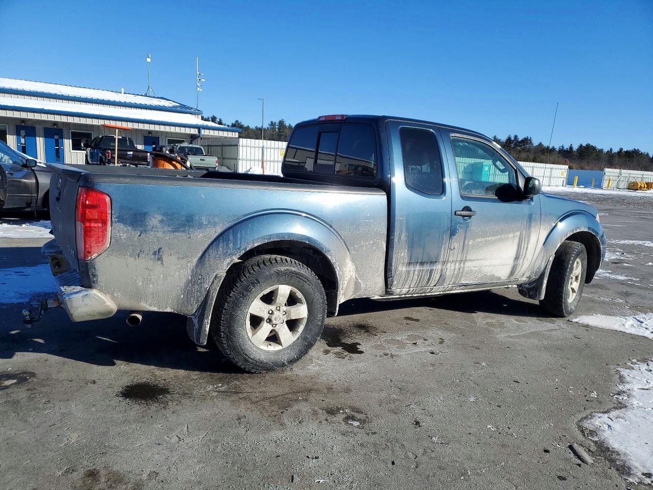 2013 Nissan Frontier - Фото 3