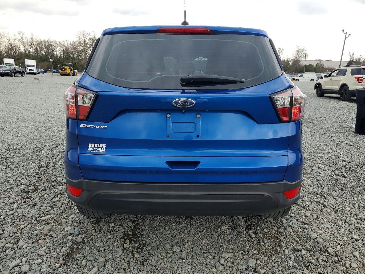 2017 Ford Escape S - Фото 6