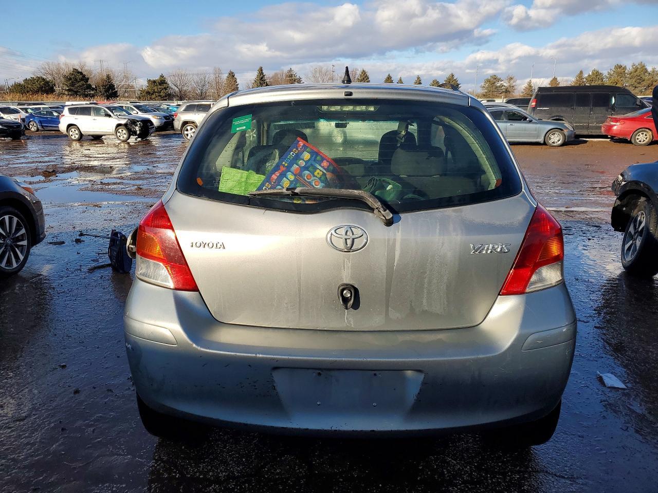2009 Toyota Yaris Base - Image 6