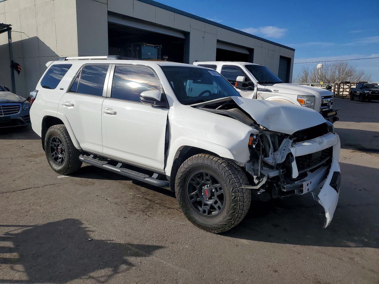 2022 Toyota 4Runner Sr5 - Image 4