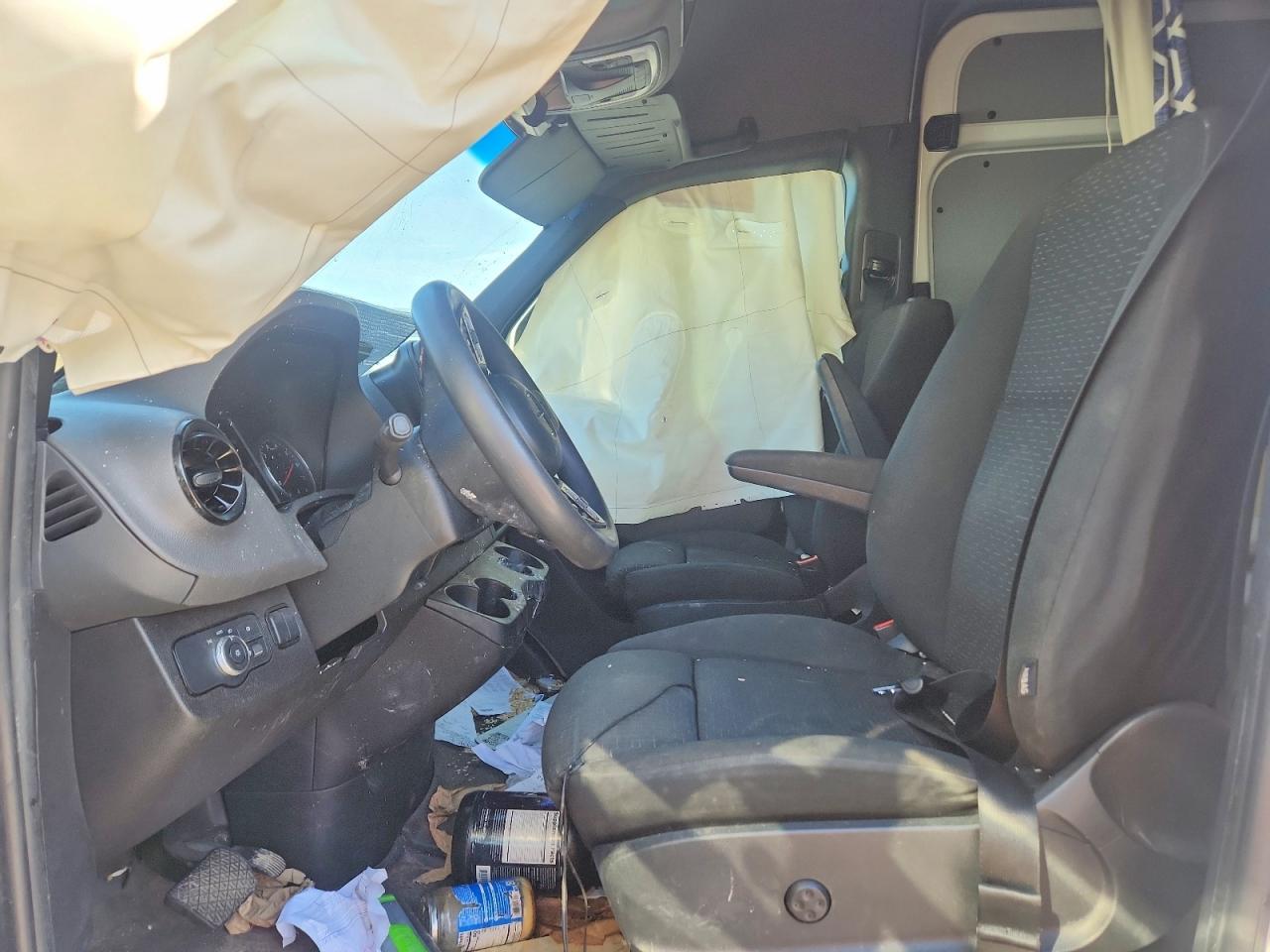 2023 Mercedes-Benz Sprinter 2500 - Image 7