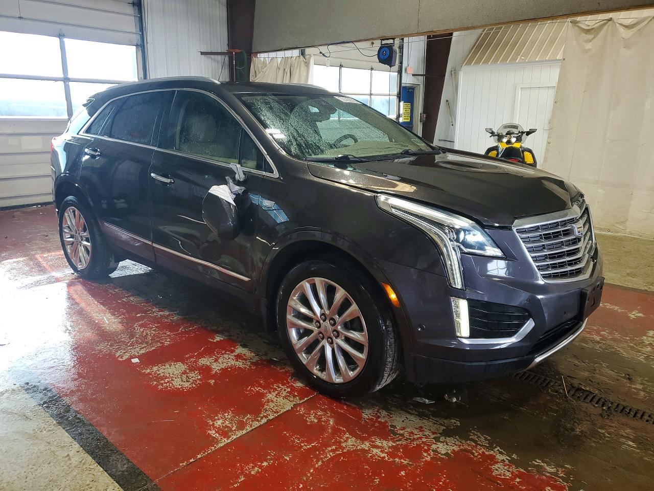 2018 Cadillac Xt5 Platinum - Image 4