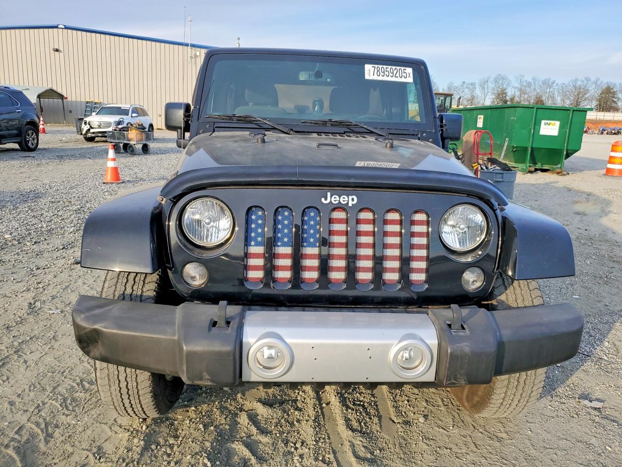 2015 Jeep Wrangler Unlimited Sahara - Image 5