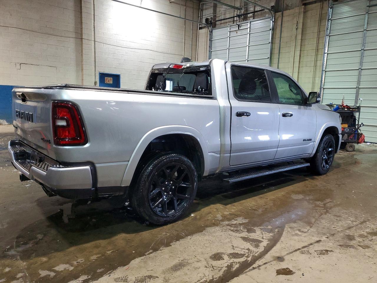 2025 Ram 1500 Laramie - Фото 3