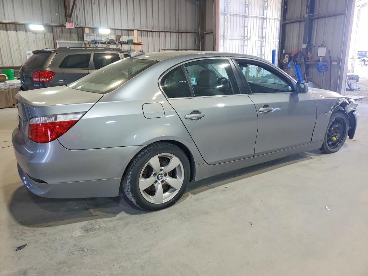 2004 BMW 530 I - Фото 3