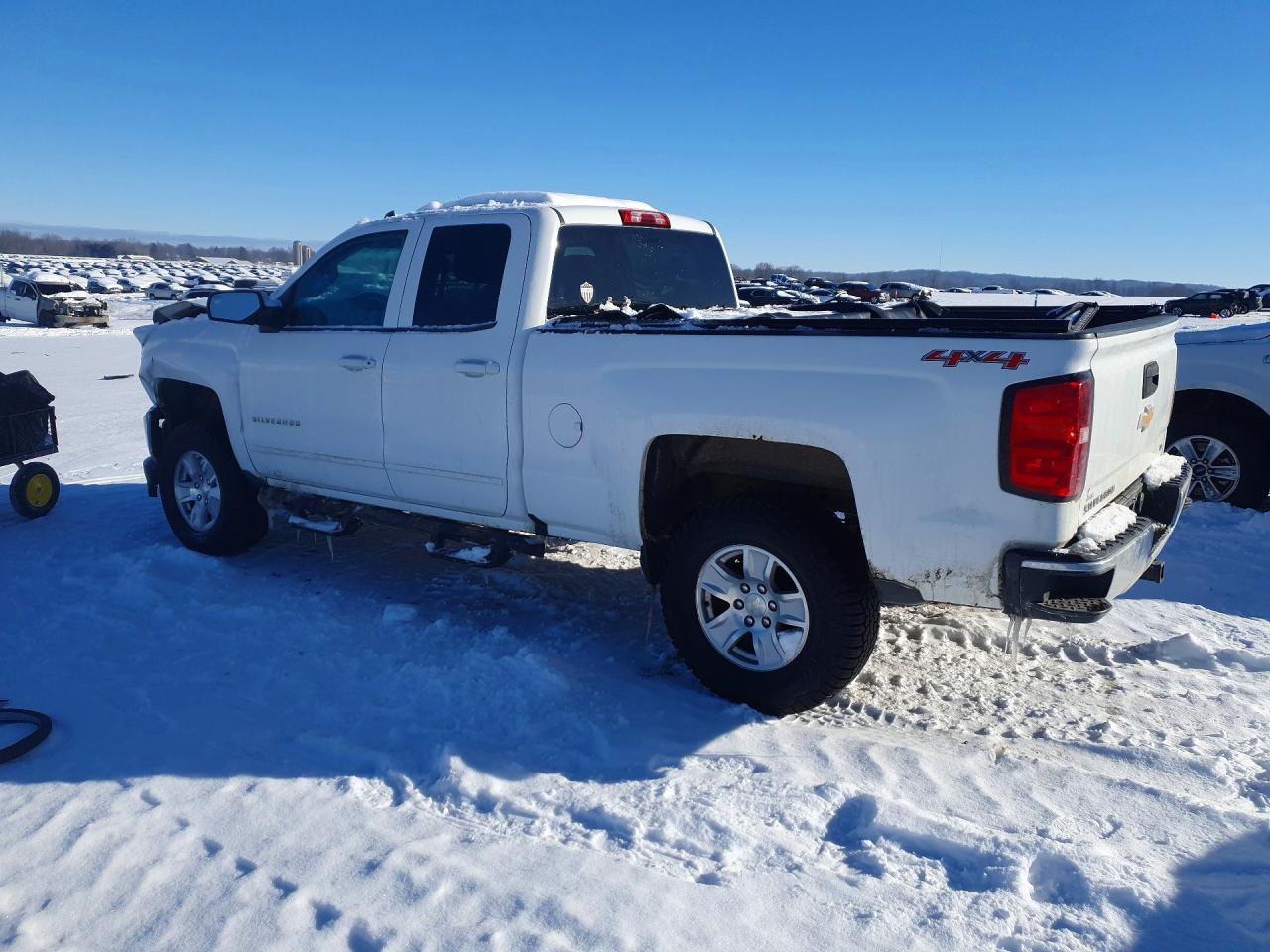 2016 Chevrolet Silverado K1500 Lt - Image 2