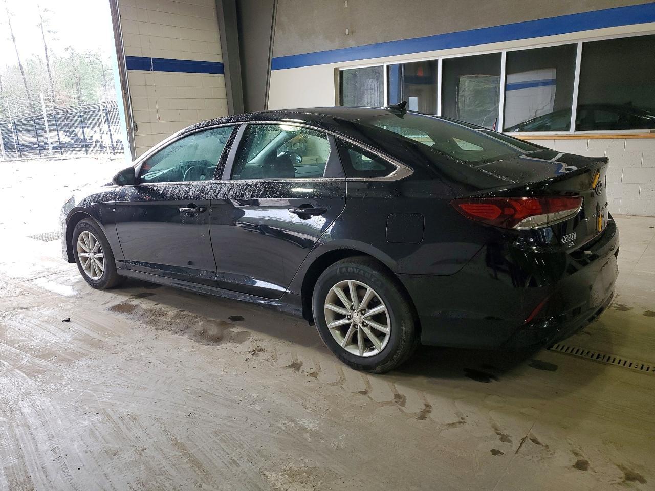 2018 Hyundai Sonata Se - Фото 2