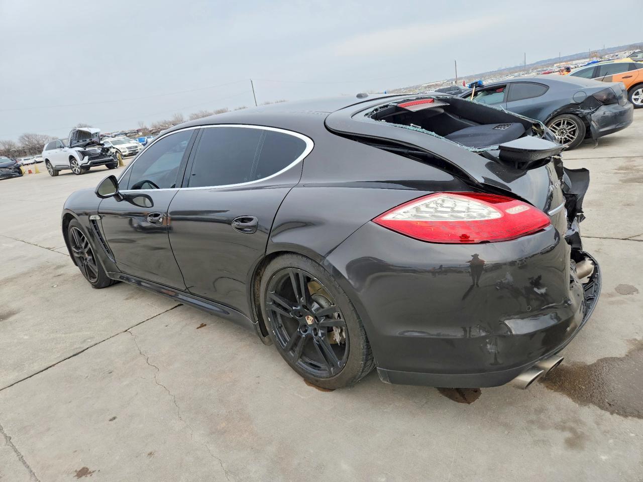 2012 Porsche Panamera S - Фото 2