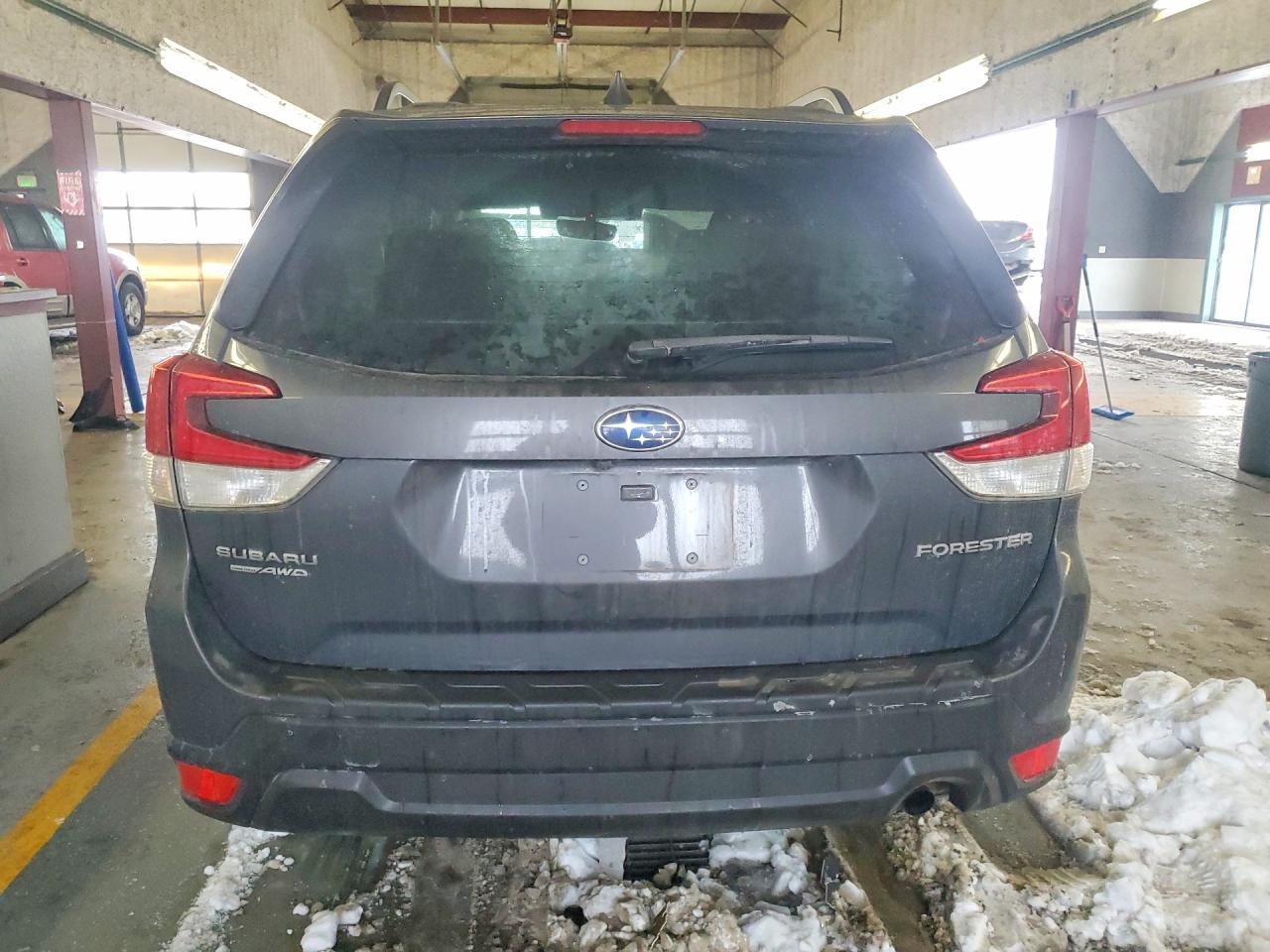 2020 Subaru Forester Premium - Фото 6