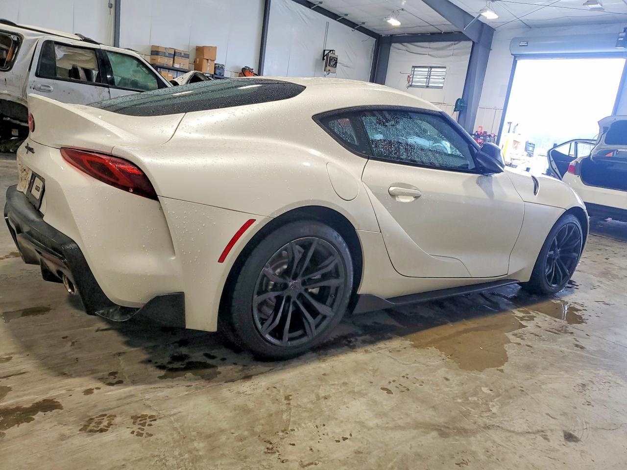 2021 Toyota Gr Supra 2.0 - Image 3