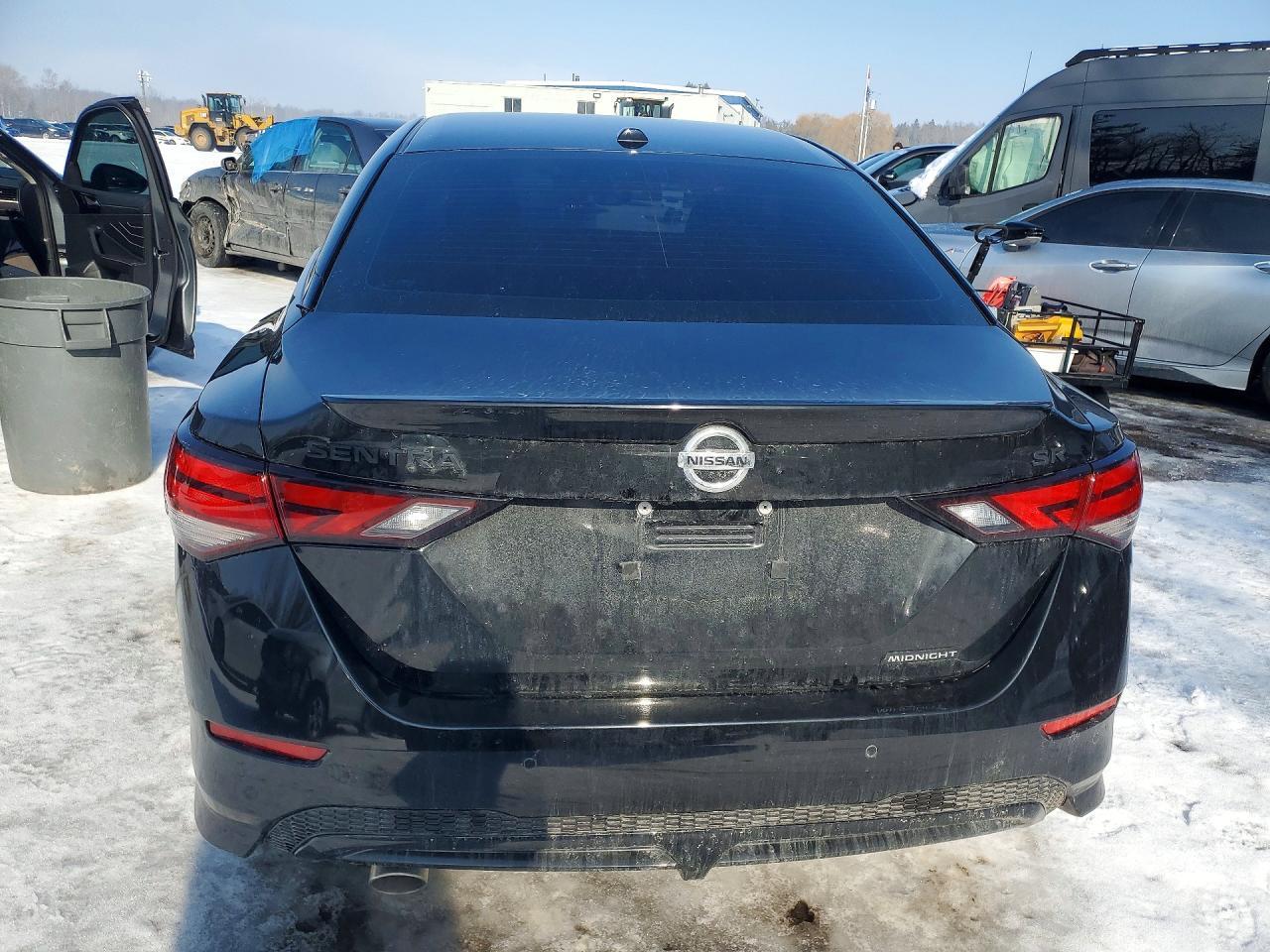 2022 Nissan Sentra Sr - Image 6
