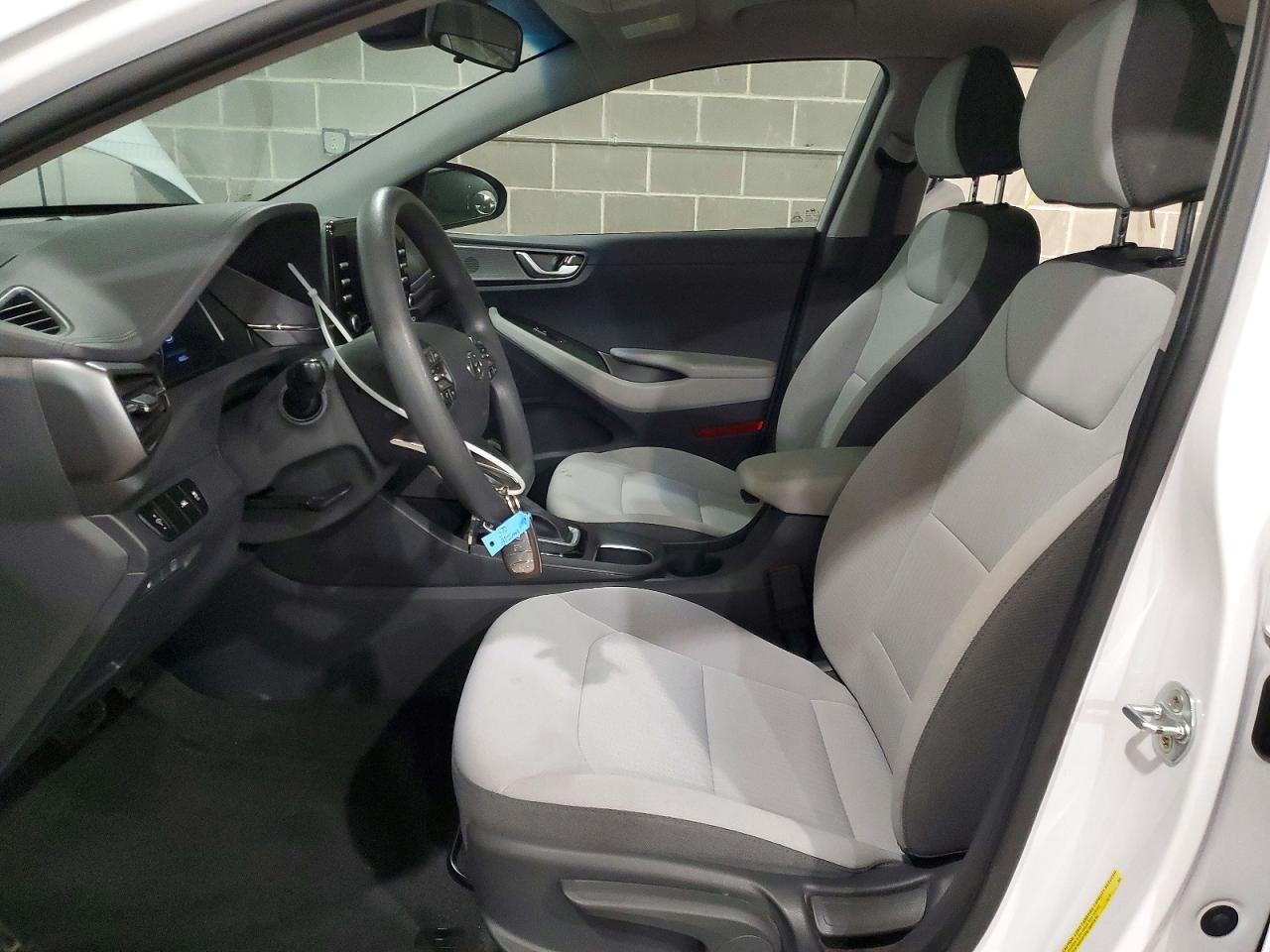 2021 Hyundai Ioniq Blue - Фото 7