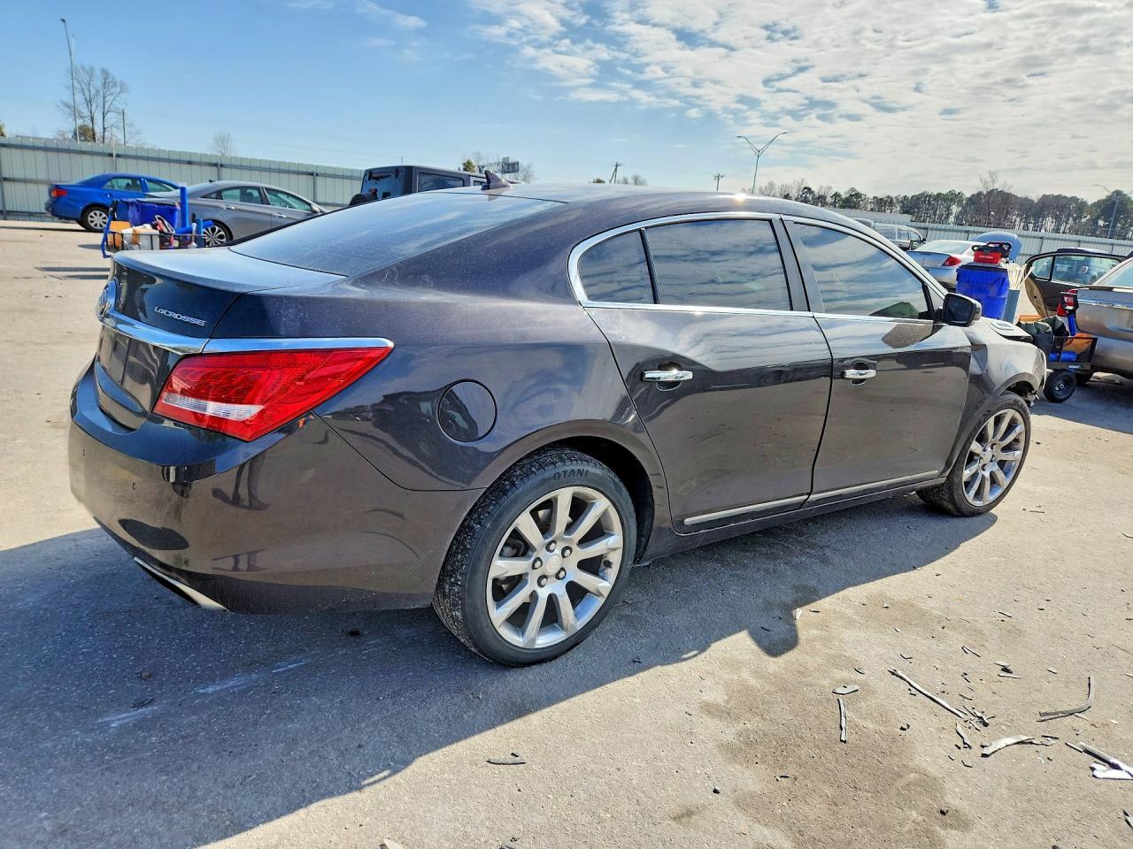 2014 Buick Lacrosse Premium - Image 3