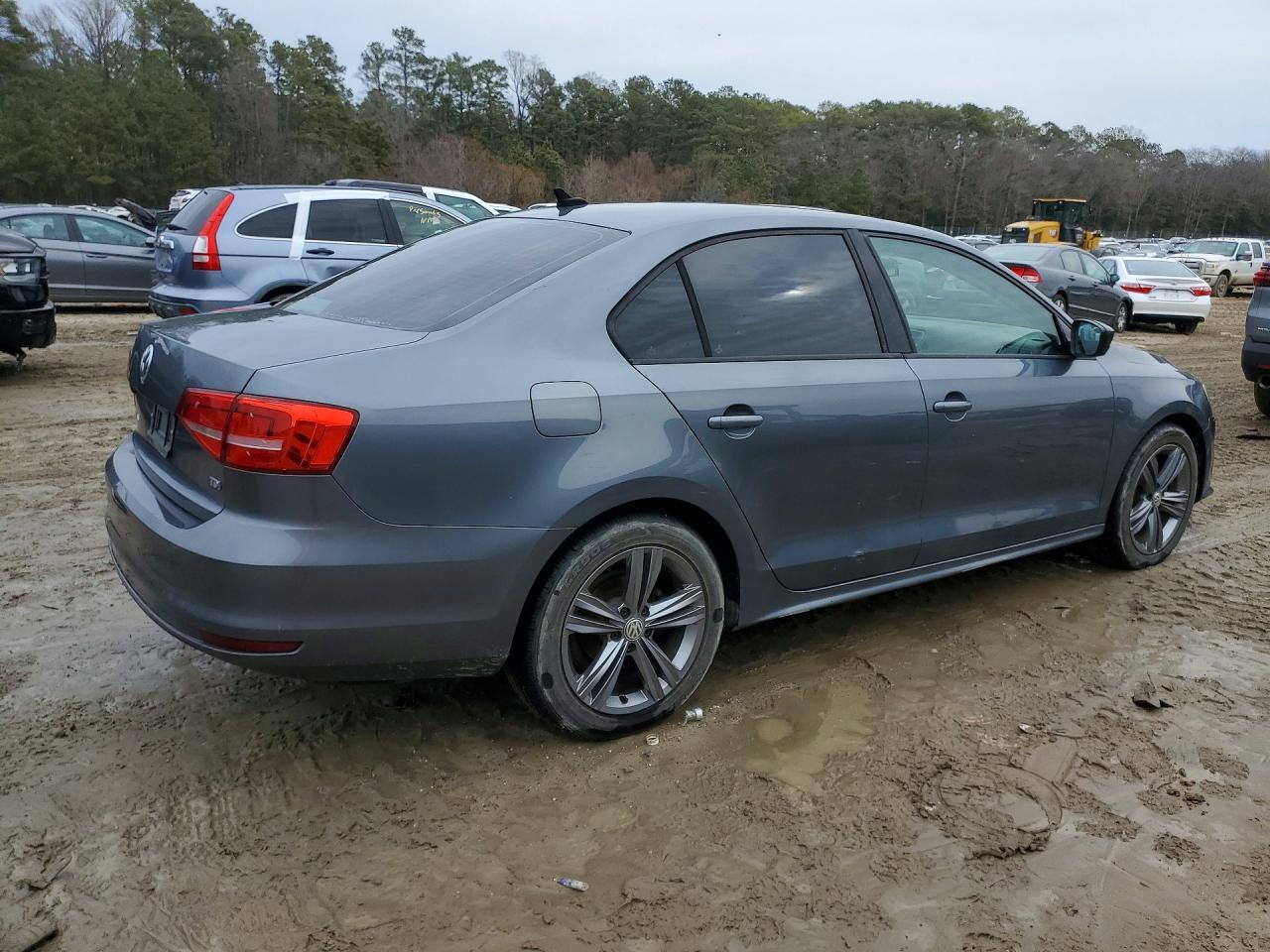 2015 Volkswagen Jetta Tdi - Image 3