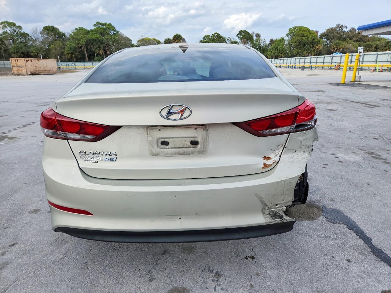 2017 Hyundai Elantra Se - Фото 6