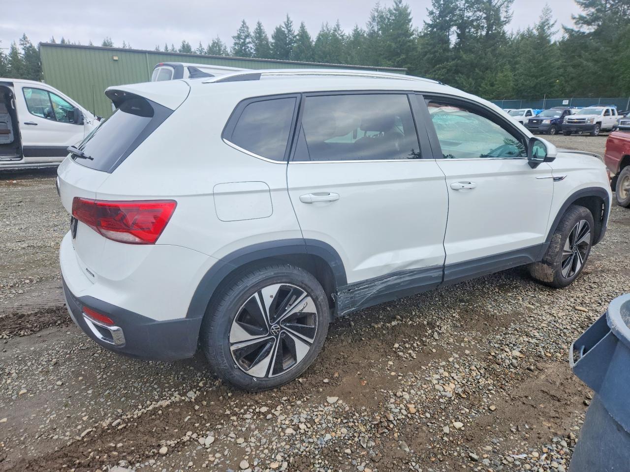 2024 Volkswagen Taos Se - Фото 3