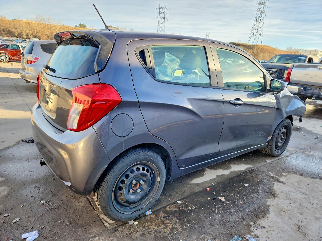 2016 Chevrolet Spark Ls - Фото 3