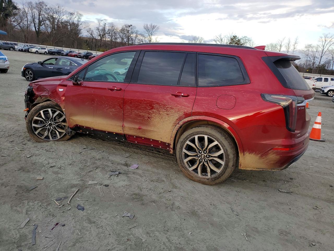 2021 Cadillac Xt6 Sport - Image 2