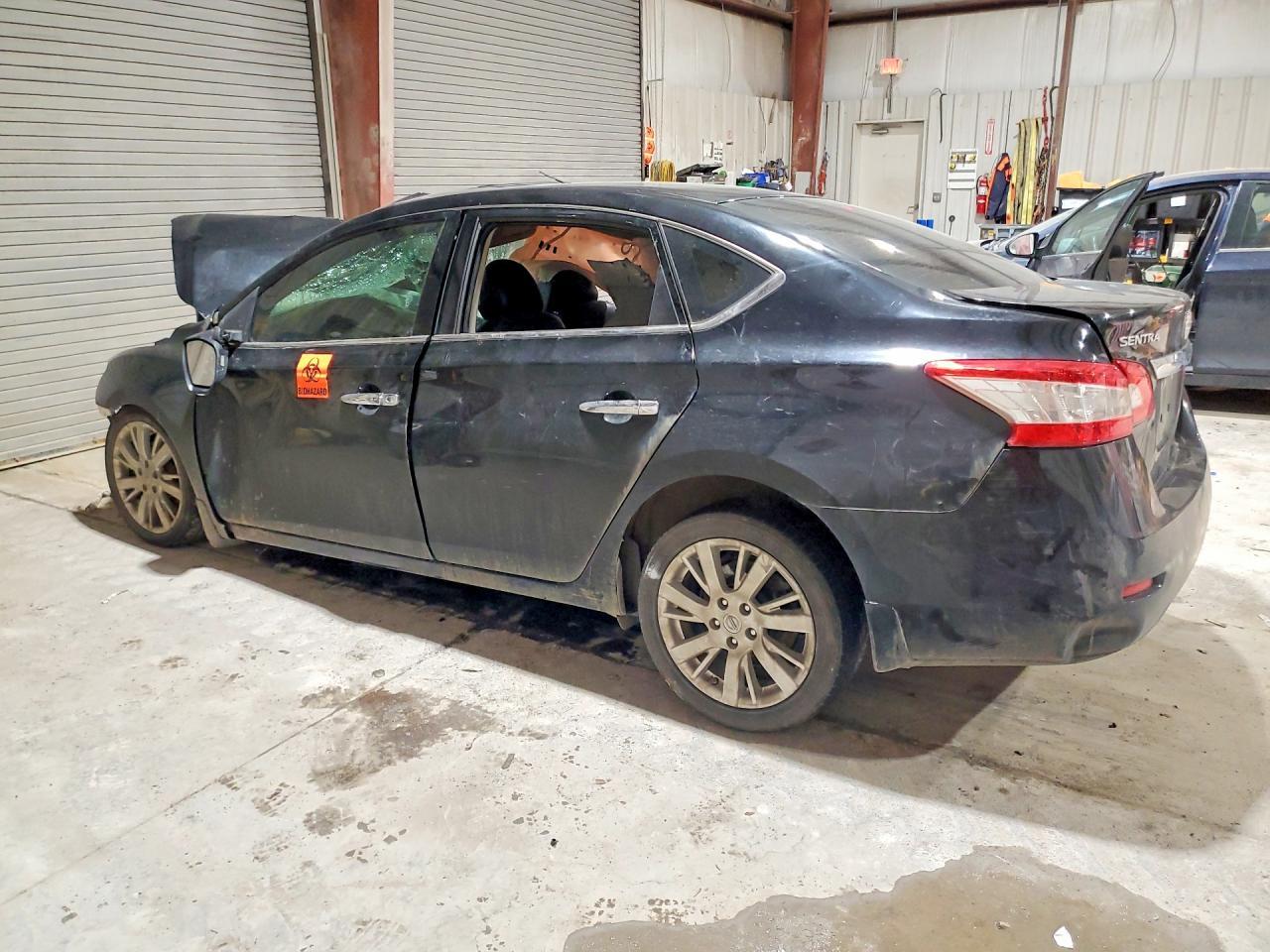 2015 Niss Sentra S - Image 2