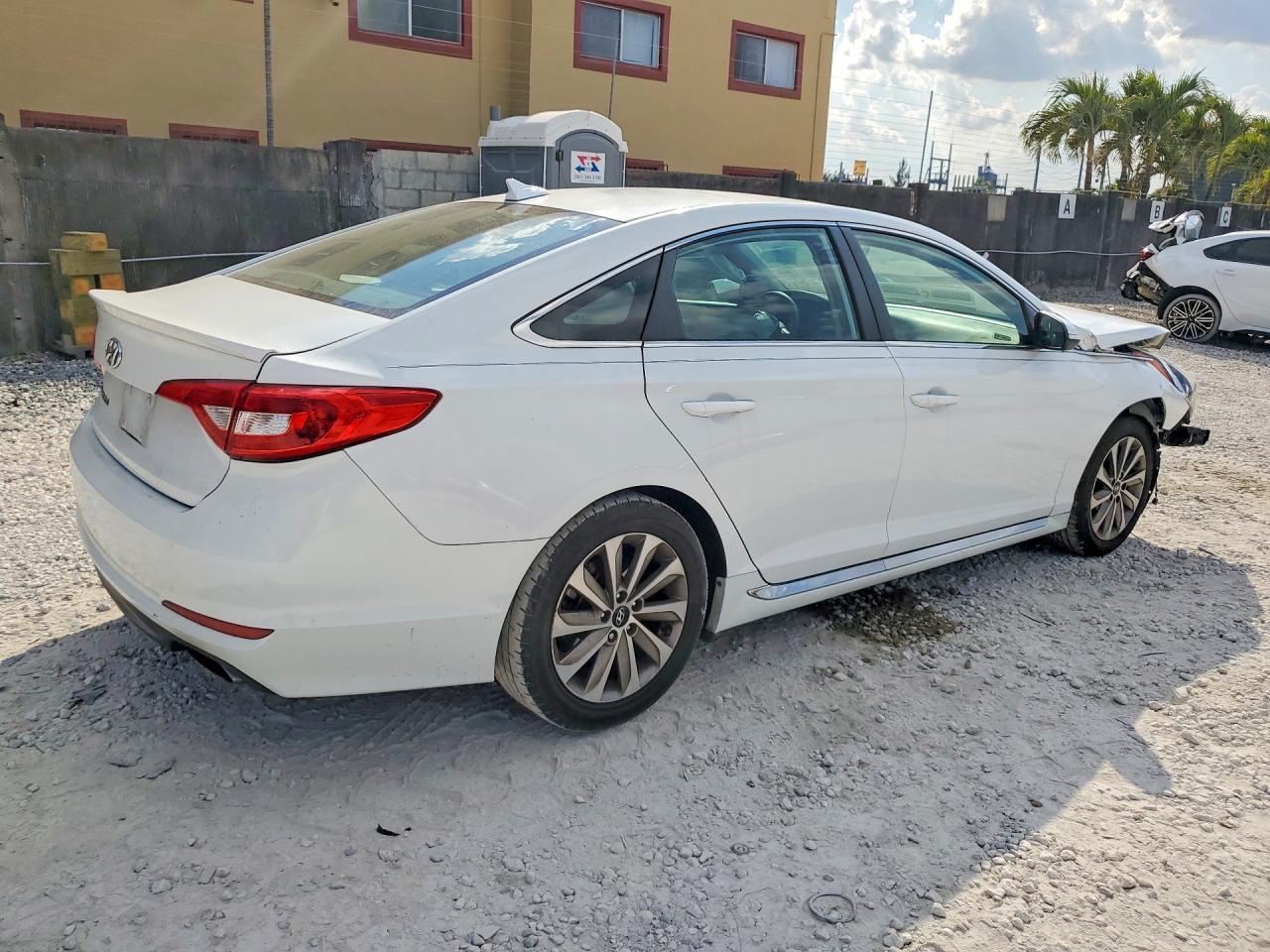 2017 Hyundai Sonata Sport - Фото 3
