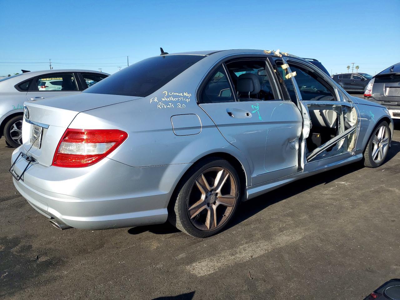 2010 Mercedes-Benz C 300 - Image 3