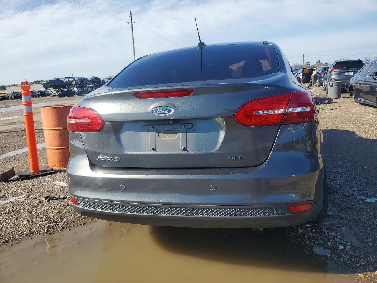 2017 Ford Focus Sel - Image 6