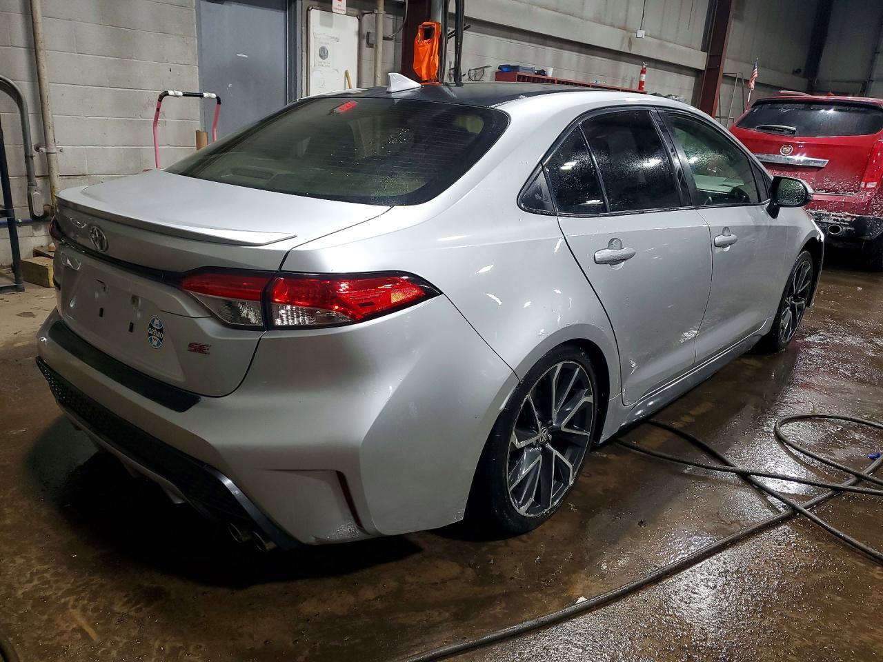 2020 Toyota Corolla Se - Image 3