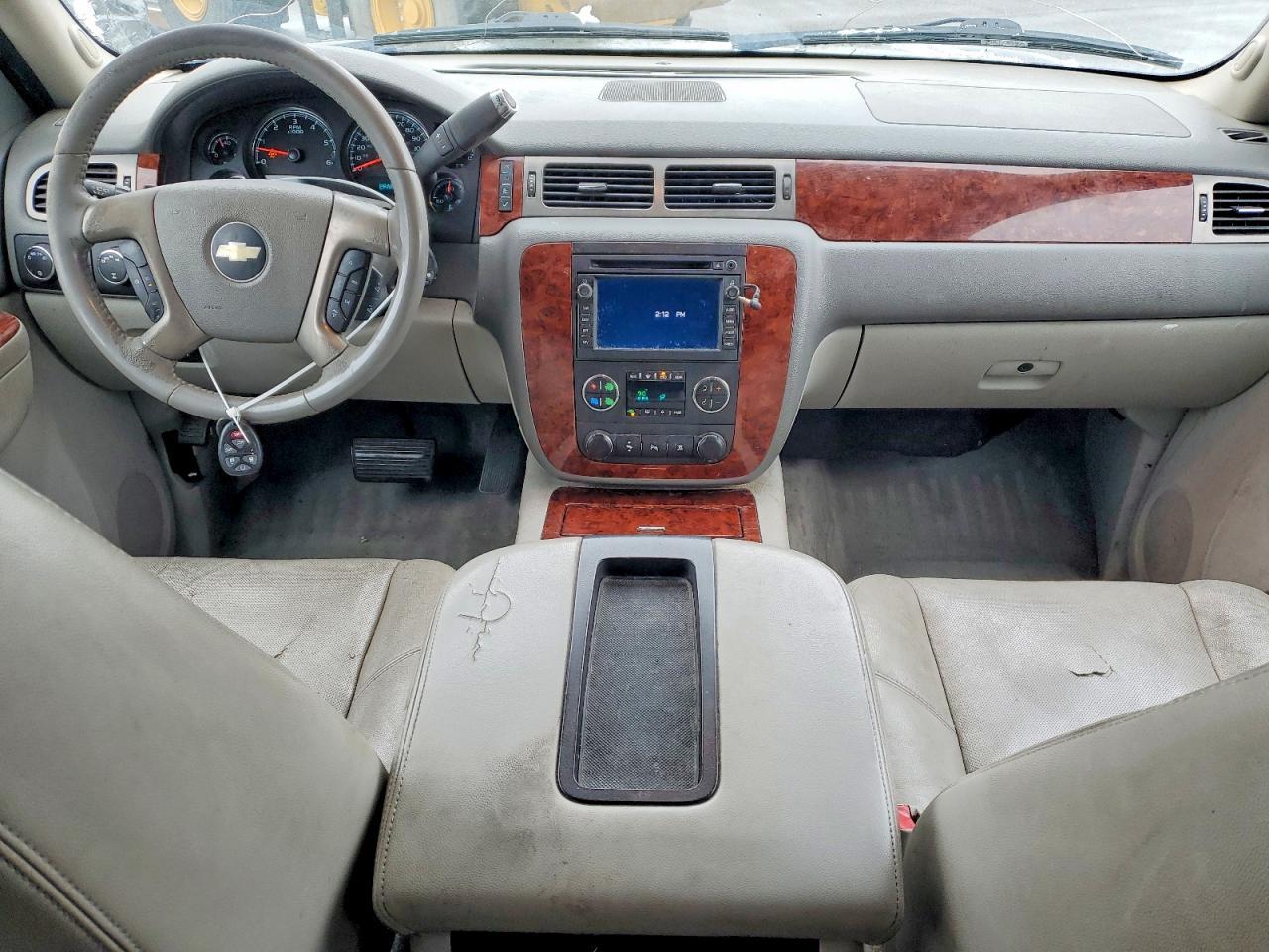 2010 Chevrolet Suburban K1500 Ltz - Фото 7